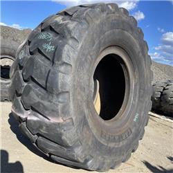 BKT 35/65R33