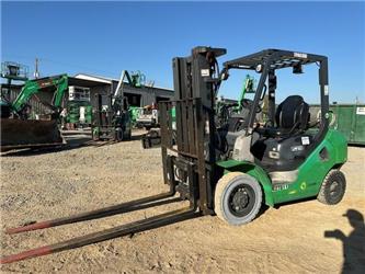 Komatsu FG25T-16
