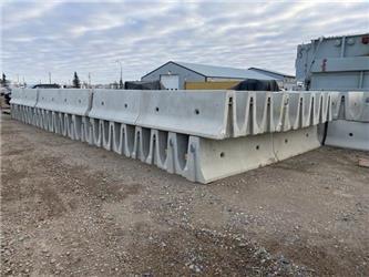  Quantity of (31) Concrete Jersey Barrier
