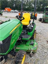 John Deere 1025R