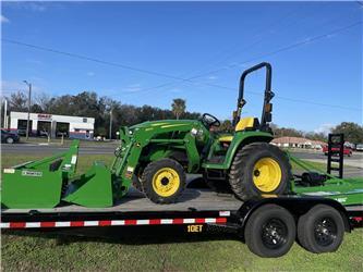 John Deere 3038E