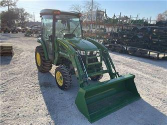 John Deere 3039R