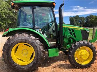 John Deere 5075E