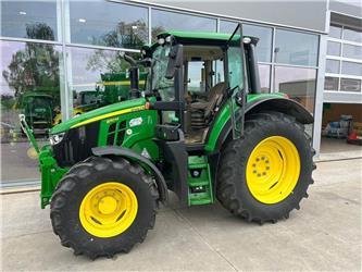 John Deere 6110M