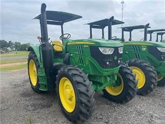 John Deere 6110M