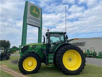 John Deere 6175R
