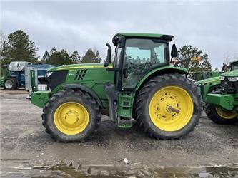 John Deere 6215R
