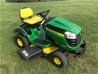 John Deere S240