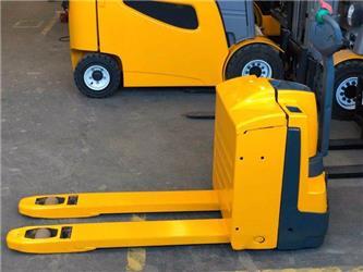 Jungheinrich EJE 220 - 2000 KG - 1.545 STD. - NEUE BATTERIE