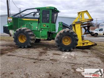 John Deere 843L