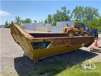Caterpillar 725