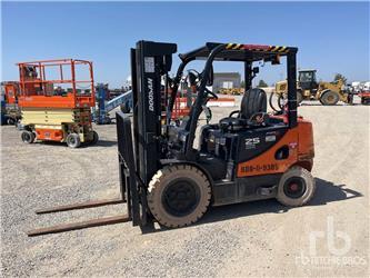 Doosan G25P-5