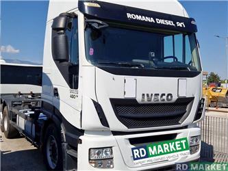 Iveco AD260S48