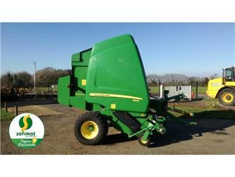 John Deere 864