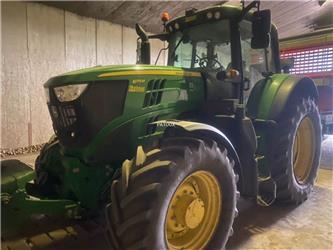 John Deere 6175M