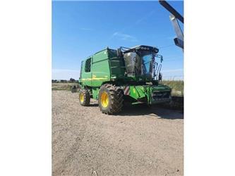 John Deere T660