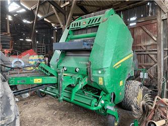 John Deere V461M