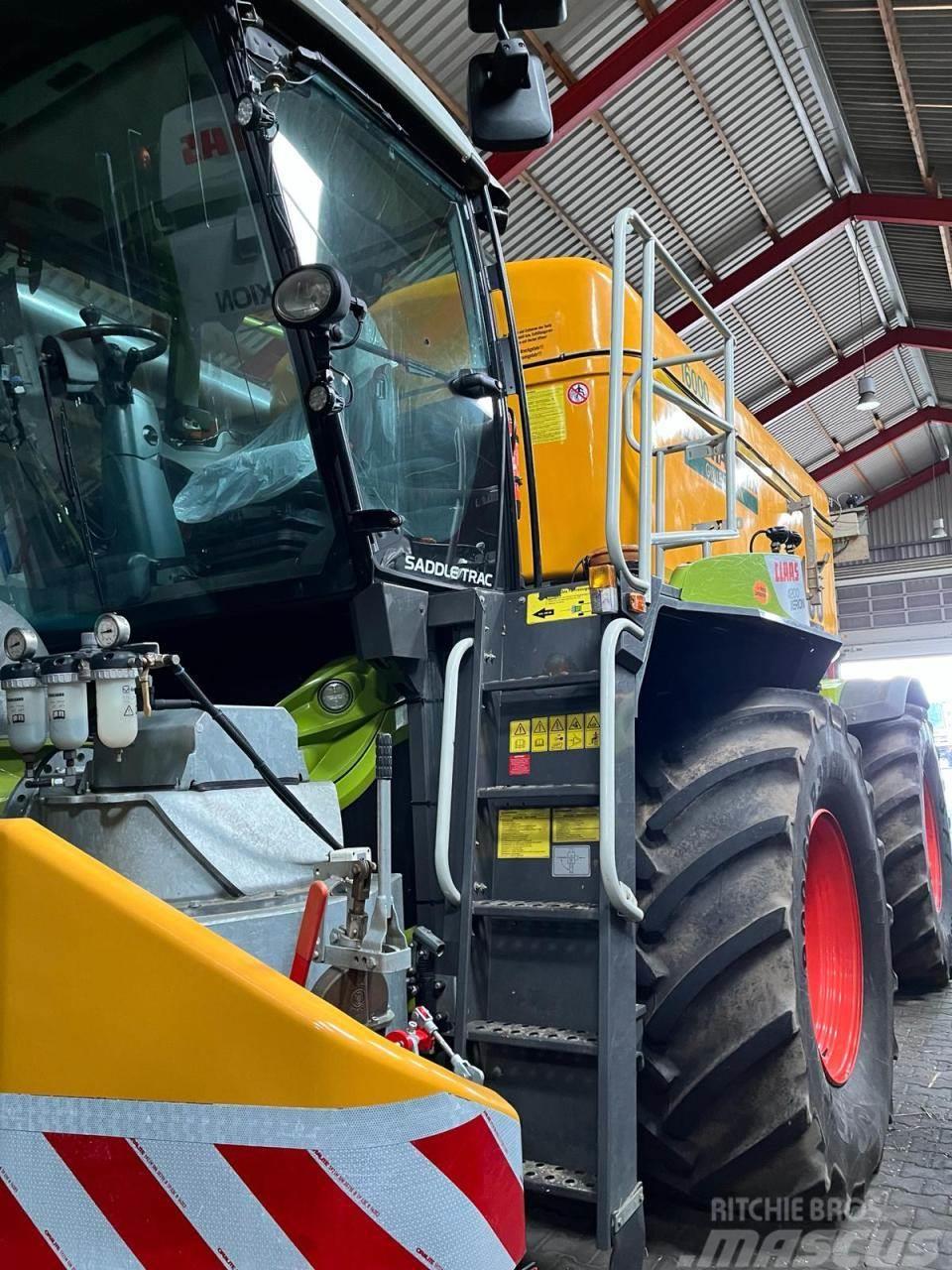 CLAAS XERION 4200 SADDLE Trac Gülle Tracteur