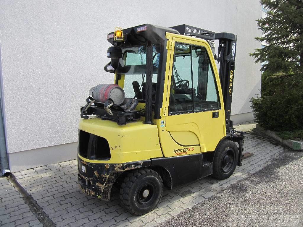 Hyster 3.5FT Chariots GPL