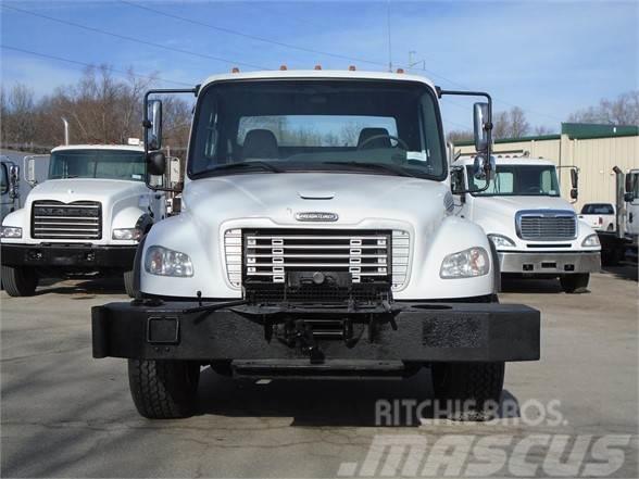 Freightliner BUSINESS CLASS M2 106 Châssis cabine