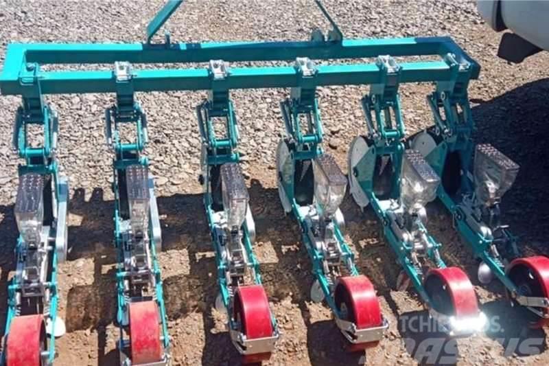  RY Agri Tractor Mounted Vegetable Planter Autre camion