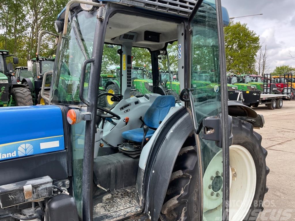 New Holland T 4050 F Tracteur