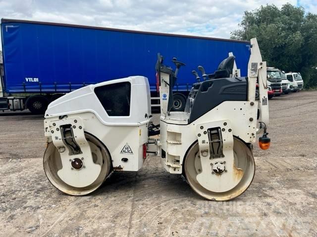Bomag BW 135 AD-5 Rouleaux tandem