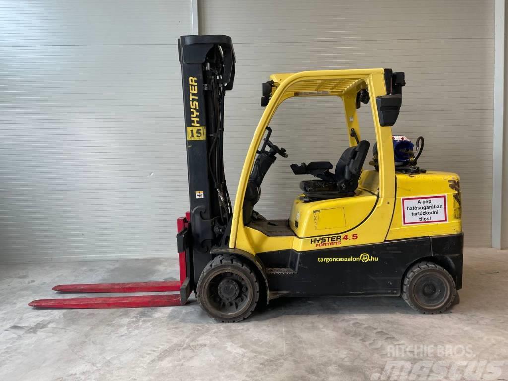 Hyster S4.5FT Chariots GPL