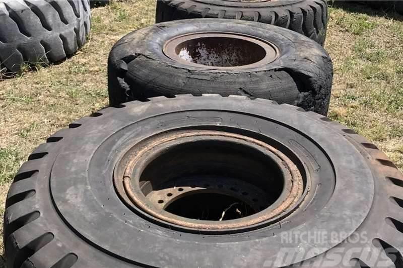  50Ã—20-20 Solid Tyres Autre camion