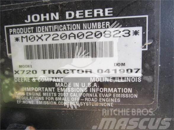 John Deere X720 Tondeuses montées