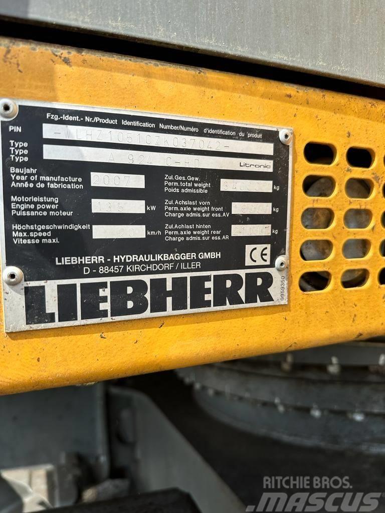 Liebherr A 924C-HD Pelle sur pneus