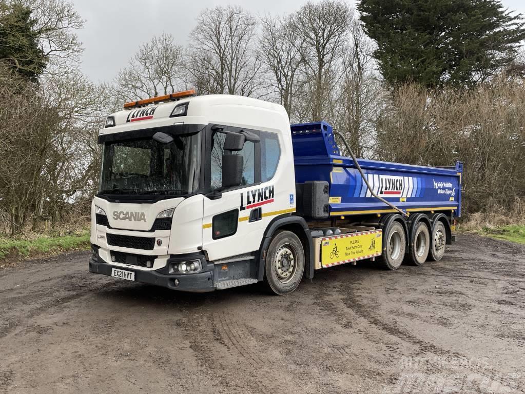 Scania L360 LOW ENTRY TIPPER LORRY Camion benne