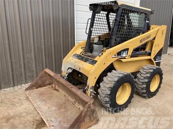CAT 236B Chargeuse compacte