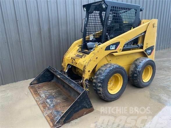 CAT 236B2 Chargeuse compacte