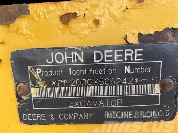 John Deere 200C LC Pelle sur chenilles
