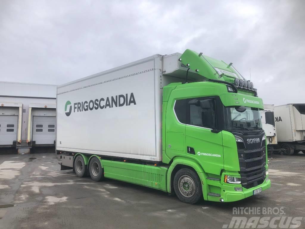Scania R590 6x2 Camion frigorifique