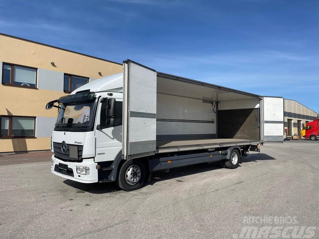 Mercedes-Benz Atego1523 4x2 + SIDE OPEN Camion Fourgon