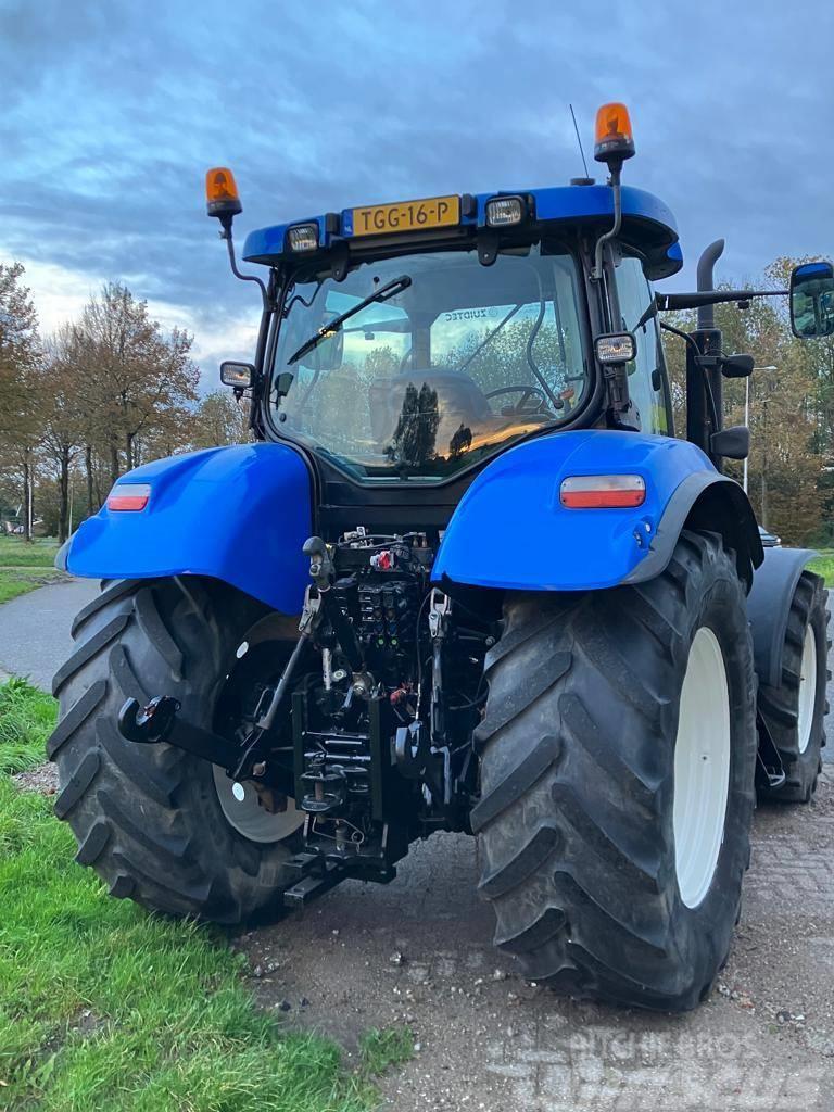 New Holland T 6070 RC Tracteur