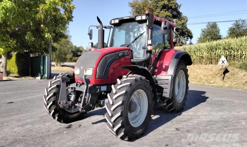 Valtra N 142 Tracteur