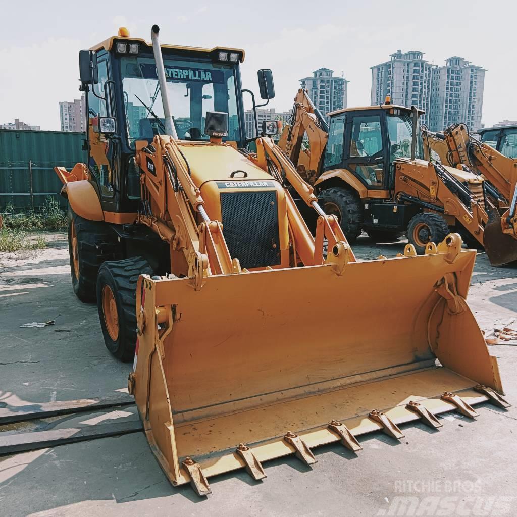 CAT 416 F Tractopelle