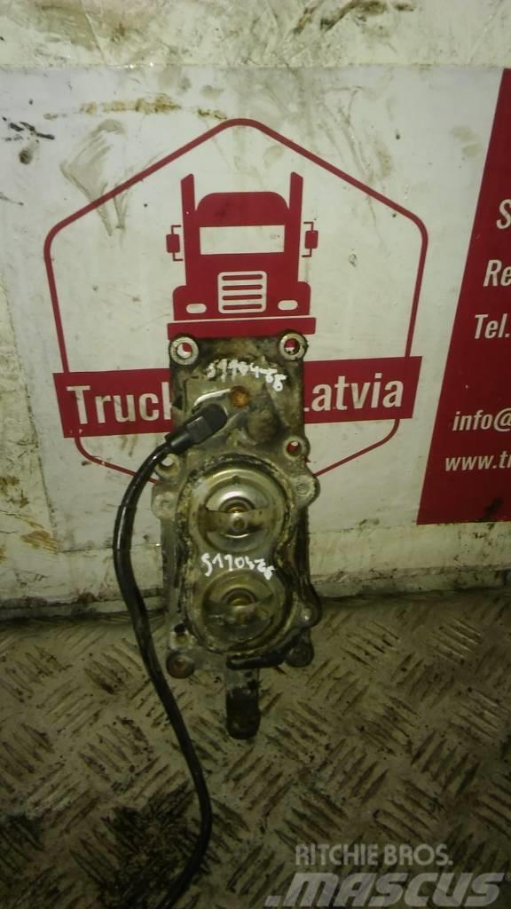 Scania R420 Thermostat housing 1484919 Moteur