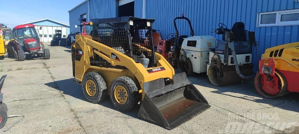 CAT 216 Chargeuse compacte