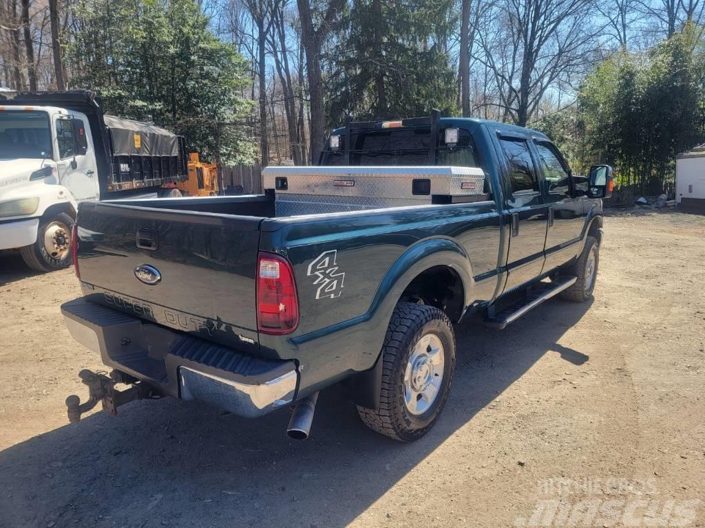 Ford F350 XLT Utilitaire benne