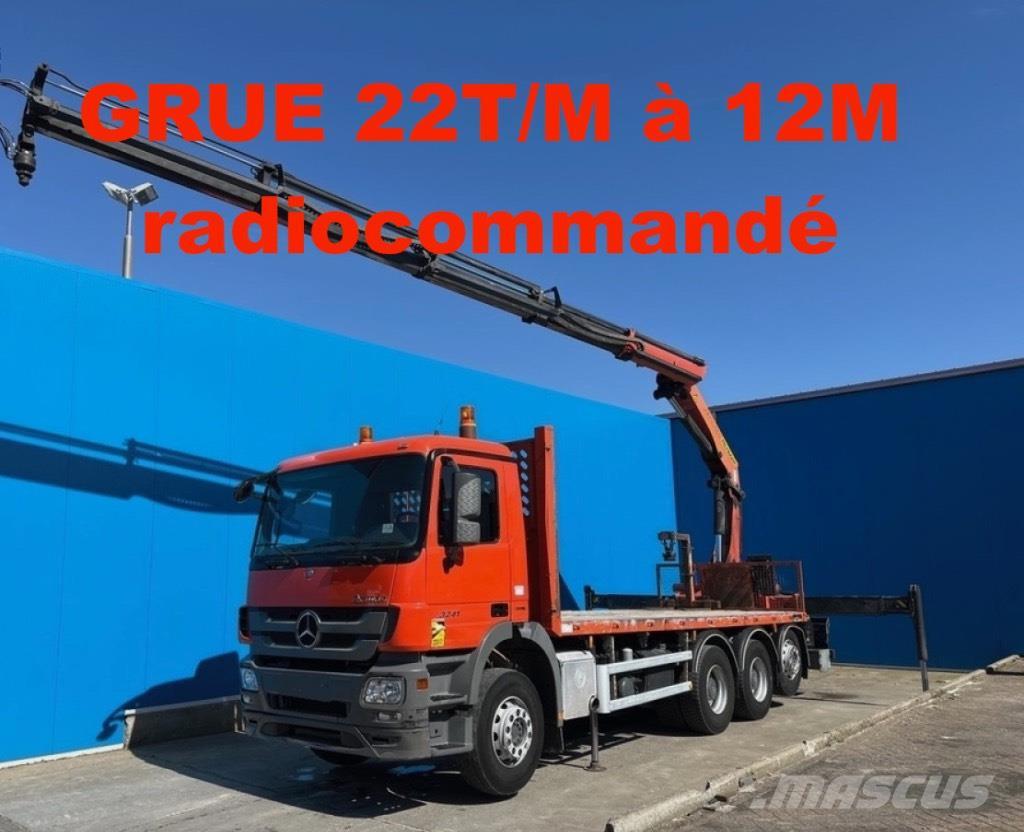 Mercedes-Benz ACTROS 3241 Camion plateau