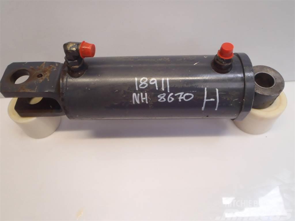 New Holland 8670 Lift Cylinder Hydraulique
