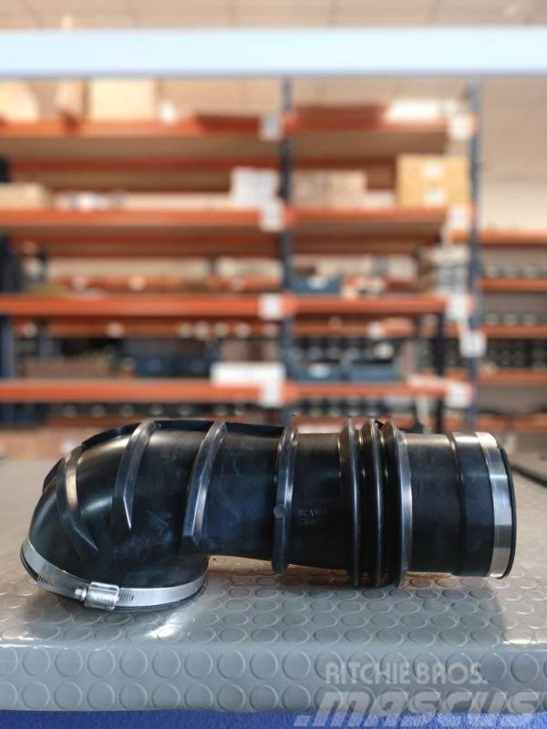 Scania PIPE BEND 1358937 Moteur
