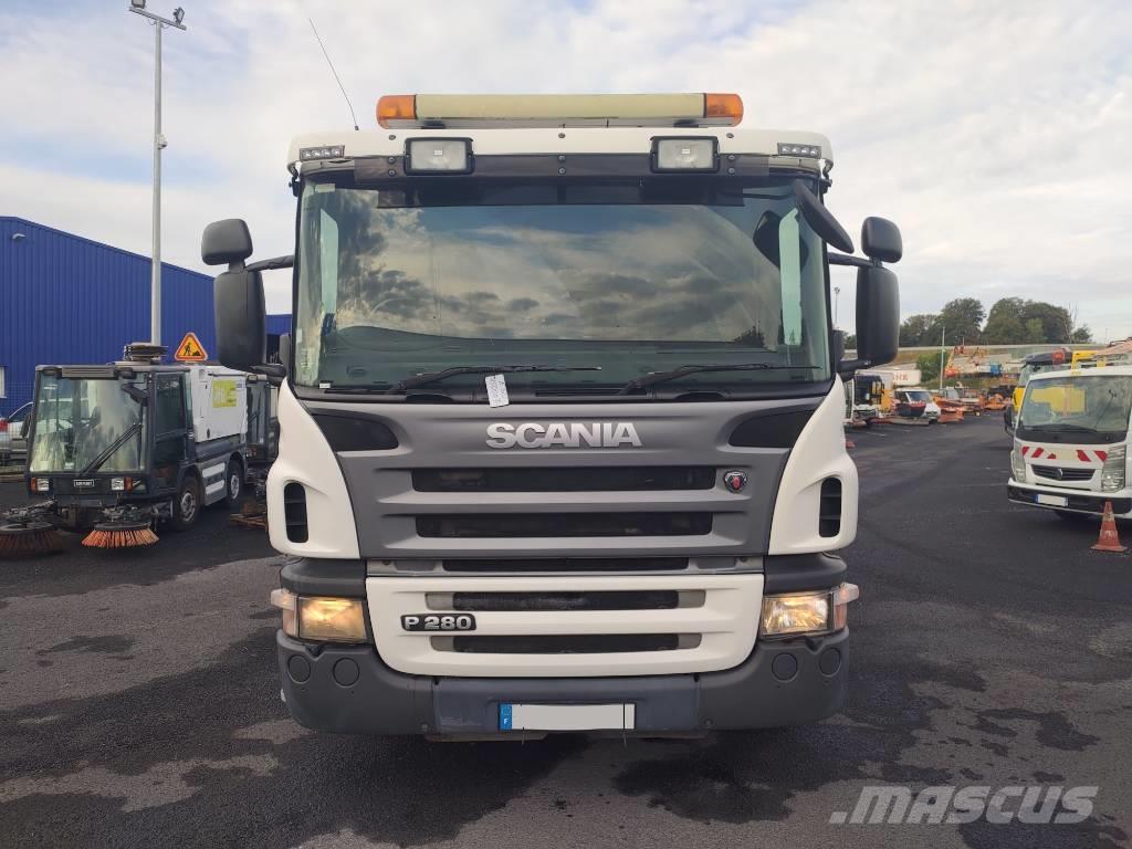 Schmidt SK 700 DUAL H sur SCANIA P280 Balayeuse / Autolaveuse