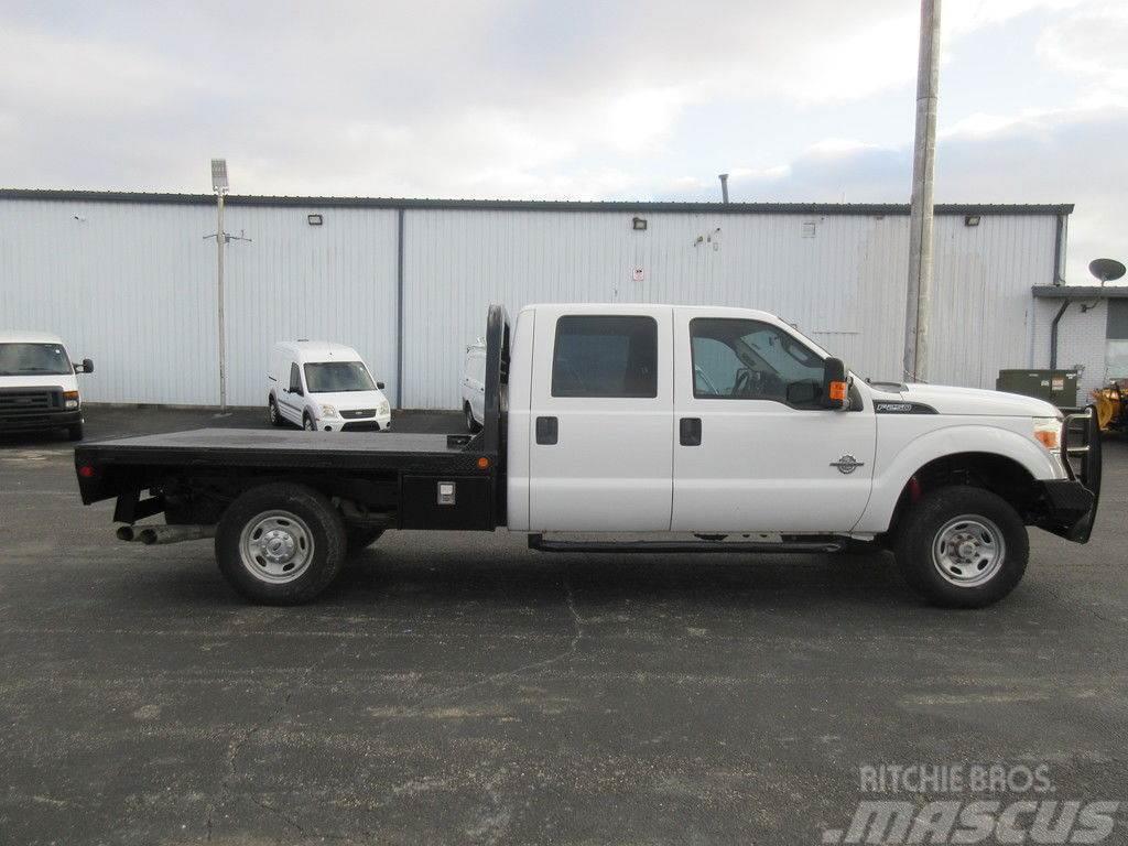 Ford Super Duty F-250 Camion plateau