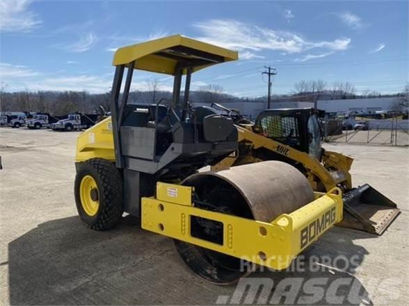 Bomag BW177DH-50 Rouleaux monocylindre