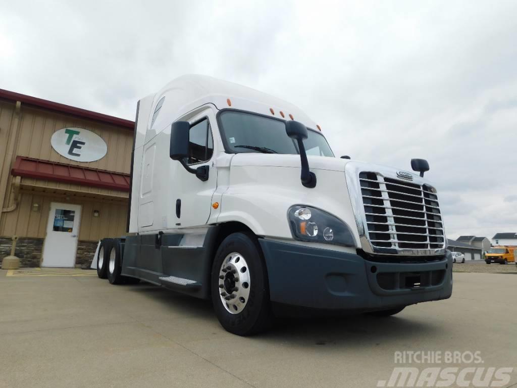 Freightliner Cascadia 126 Tractor Units